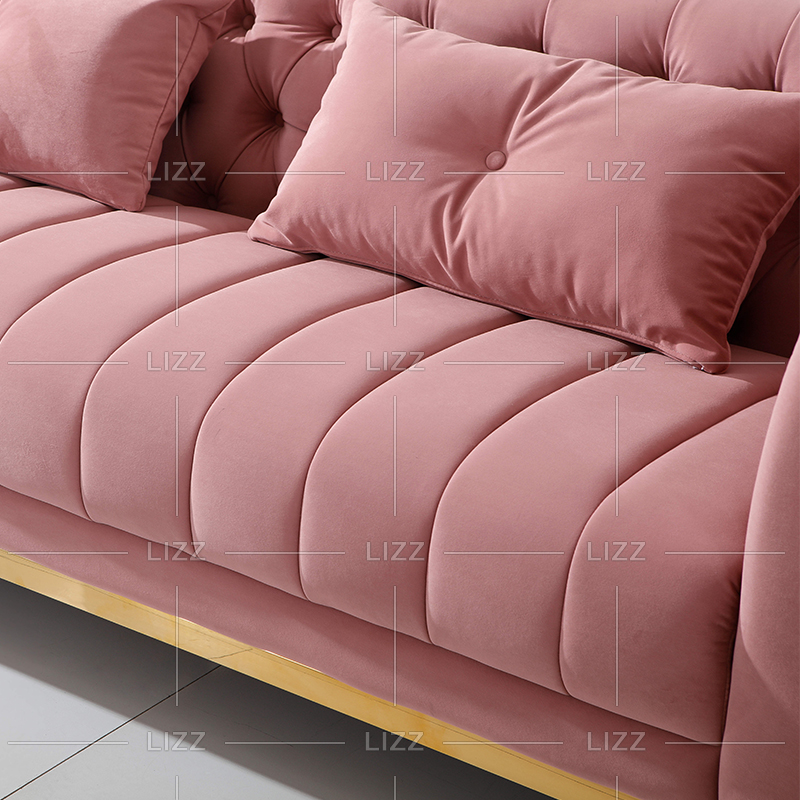 Sofá de tela Chesterfield de alta calidad con patas doradas